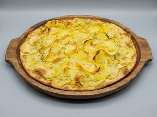 Pizza patate e rosmarino 1/4