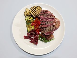 TAGLIATA DI MANZO