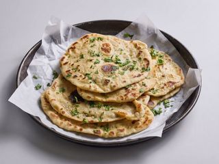 Cheese naan