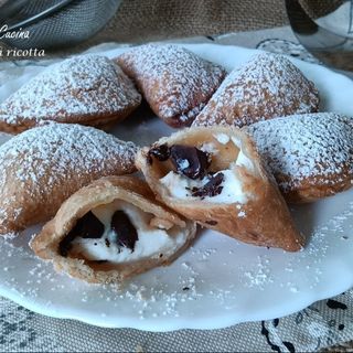 Cassatelle di castellamare 