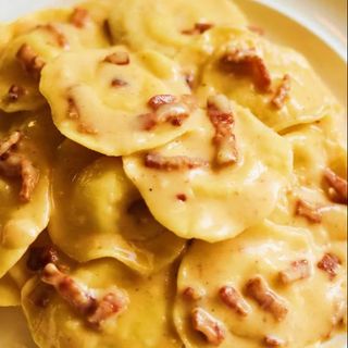 Ravioli carbonara