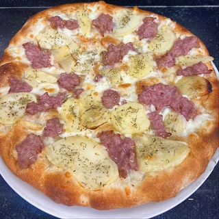 Pinsa Patate e Salsiccia
