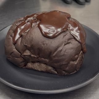 Brioche Nera con cuore caldo