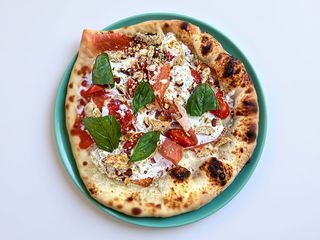 Crudo burrata e tarallo