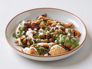 Veg Samosa Chana Plate