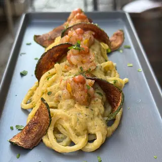 Tonnarelli alla nerano con tartare di gambero