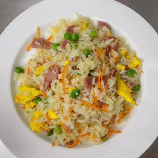 P16 Riso alla cantonese