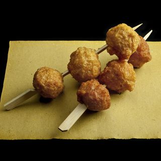 Polpette di gamberi con salsa Tonkatsu