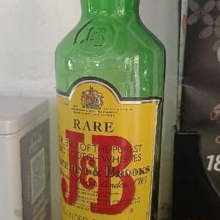 J & B 
