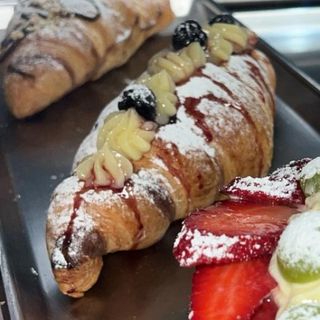 Cornetto gigante crema e amarena