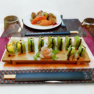 253 Fresh maki avocado 8 pezzi