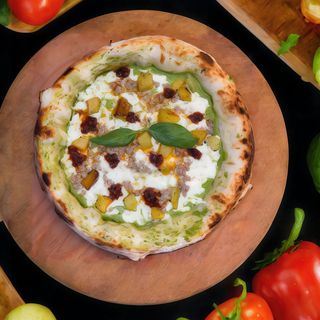 Crema di piselli con salsiccia, patate e nduja