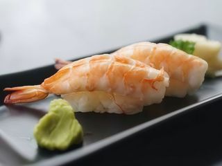 135 Nigiri ebi