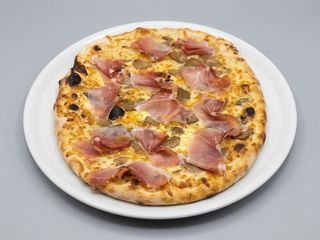 Speck, Porcini e Scamorza