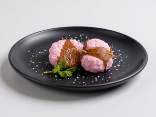 Sakura mochi