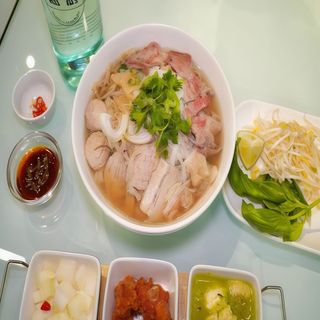 26. Bo Vien Phở