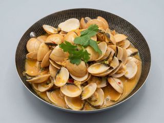 87. Nghêu xào tỏi