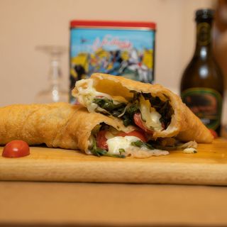 Calzone 'u pituni missinisi