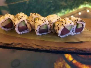 Uramaki tonno e avocado 9 pezzi