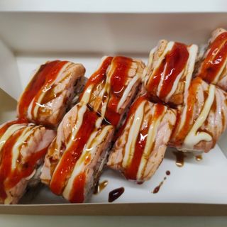 Uramaki flambè 