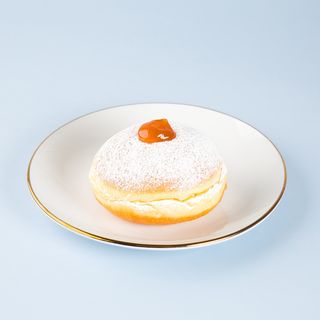Krapfen alla marmellata di albicocche