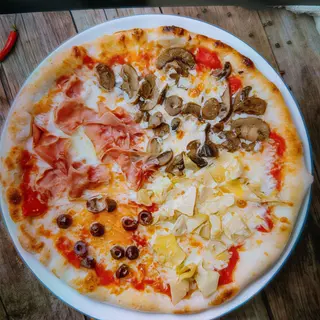 Capricciosa Napoletana