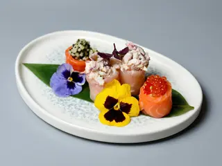 Gunkan ricciola