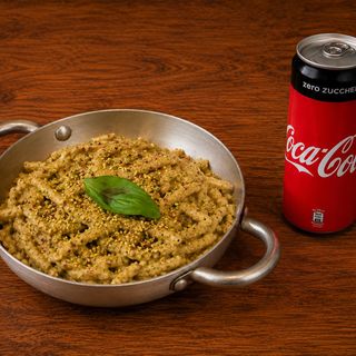 Busiate con pesto di pistacchio e guanciale croccante + Soft Drink