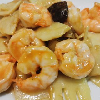 Gamberi con bambù e funghi 