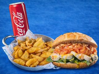 Panino Tartare Salmone + Patatine e Soft Drink in Omaggio