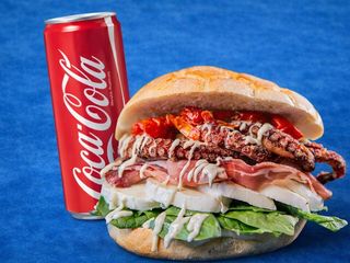Polpo di fulmine + Soft Drink in Omaggio