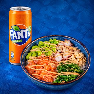 POKE POLPO E SALMONE + Soft drink in omaggio