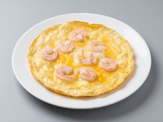 38. Omelette con gamberi