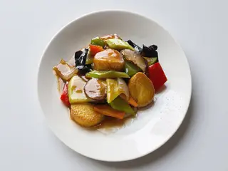 40. Tofu con verdure miste