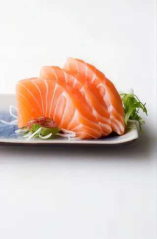 72. Sashimi sake - 6 pezzi