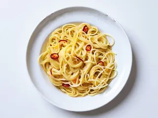 Spaghetti agluo olio e peperoncino