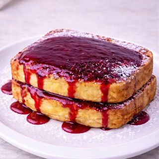 French Toast con Salsa ai Frutti Rossi
