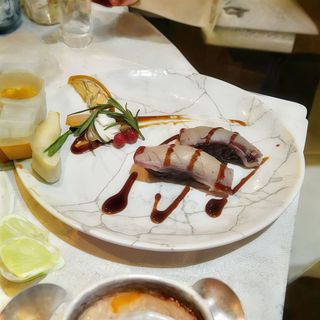 148 Nigiri black tonno bbq 2 pezzi