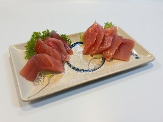 115.Sashimi maguro