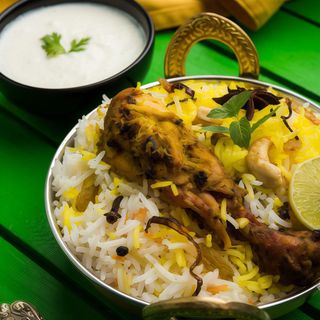 Chicken biryani with raita
