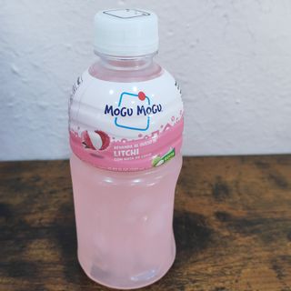 Mogumogu litchis