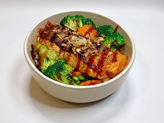 Salmon bowl