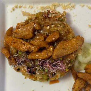 Riso Thai con pollo e uova