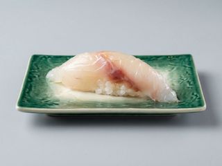 118 Nigiri suzuki 2 pezzi