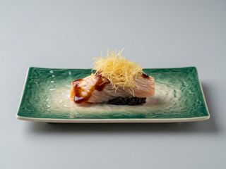 120 Nigiri salmone scottato nero 2 pz