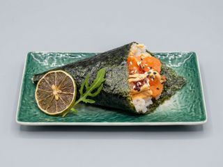 204 Temaki spicy salmone