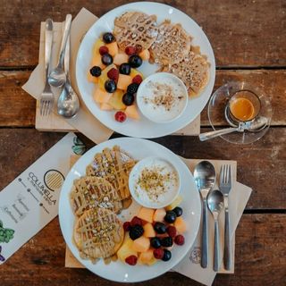 Pancakes proteici con composta artigianale