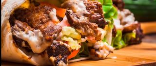 Arrotolato kebab maxi con mozzarella