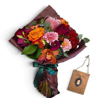 Bouquet Lady Agatha Danbury