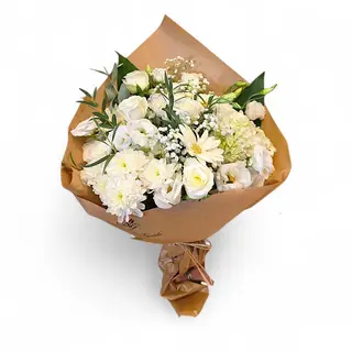 Bouquet di fiori bianchi per regalo